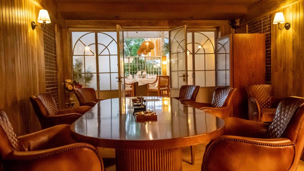 Exclusive members lounge - La Réserve at La Terrasse Diani Beach fine dining